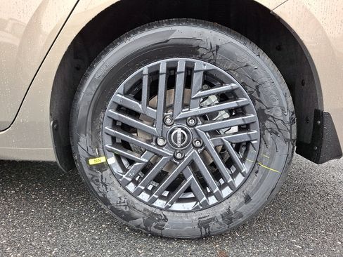 New 2026 Nissan Sentra SV image 5