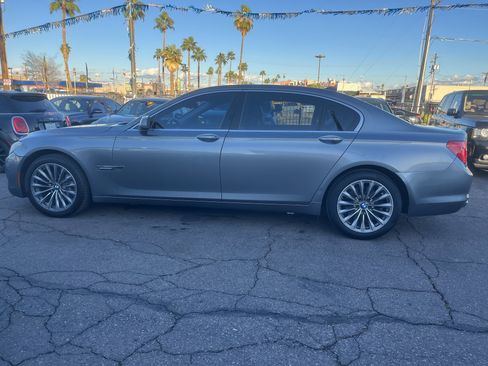 Used 2011 BMW 740Li image 5