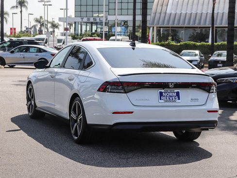 Used 2024 Honda Accord Sport image 13