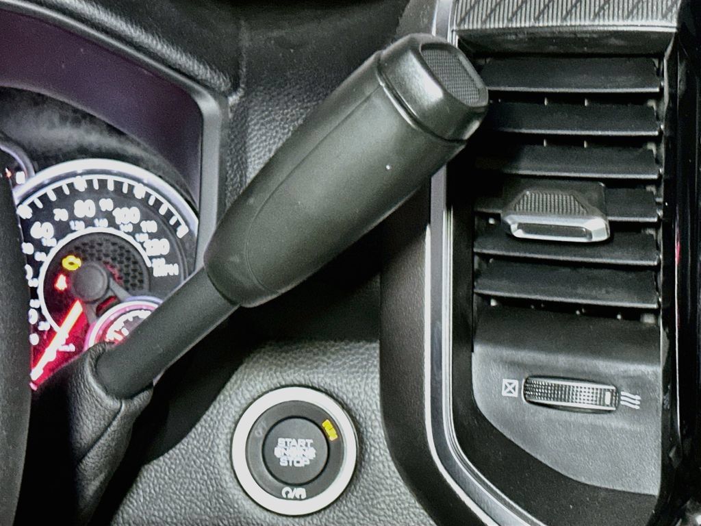 New 2026 RAM 2500 Big Horn AWD/4WD image 12