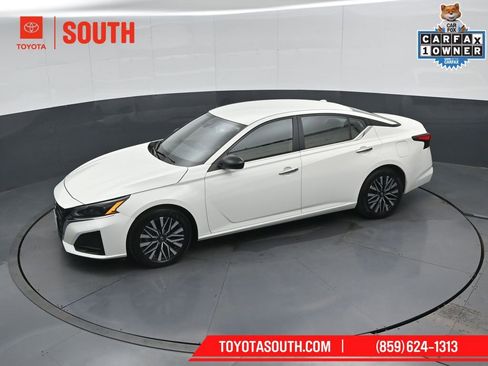 Used 2025 Nissan Altima 2.5 SV FWD image 47