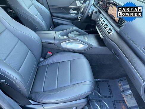 Used 2025 Mercedes-Benz GLS 450 4MATIC image 31