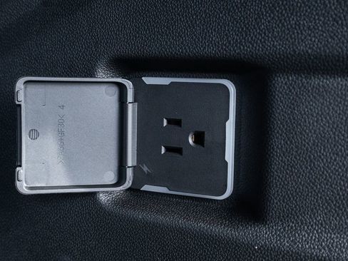 New 2026 Chevrolet Tahoe LS image 38