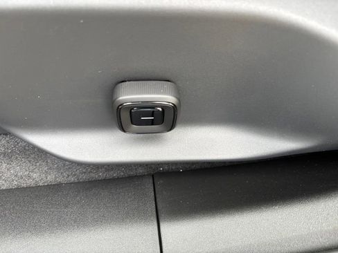 New 2026 Volvo EX30 Plus image 12