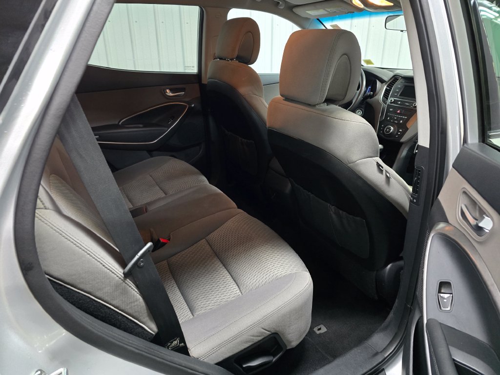 Used 2018 Hyundai Santa Fe Sport FWD image 21