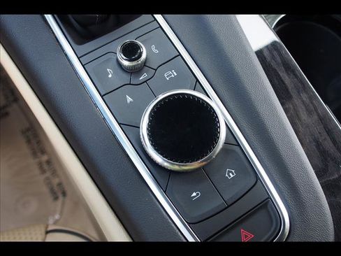 Used 2021 Cadillac Escalade ESV Premium Luxury w/ LPO, Illumination Package image 32