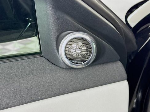 Used 2026 Land Rover Range Rover Evoque S image 21