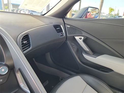 Used 2019 Chevrolet Corvette Z06 image 25