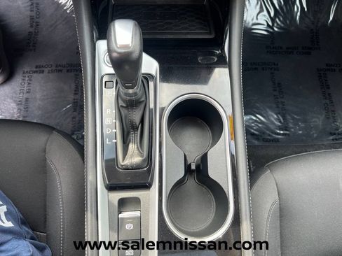 Certified 2024 Nissan Altima 2.5 SV w/ SV Premium Package AWD/4WD image 10