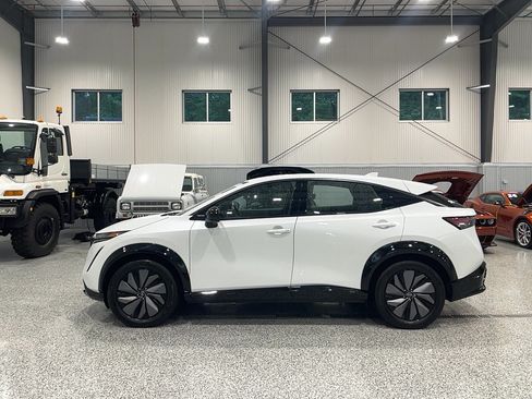 Used 2024 Nissan Ariya AWD image 4