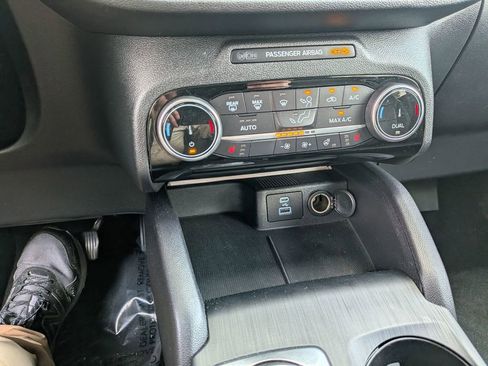 Used 2022 Ford Escape SEL image 21