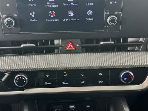 Used 2024 Kia Sportage LX image 22