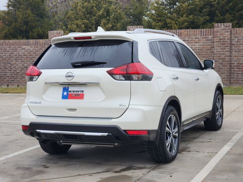 Used 2017 Nissan Rogue SL image 6