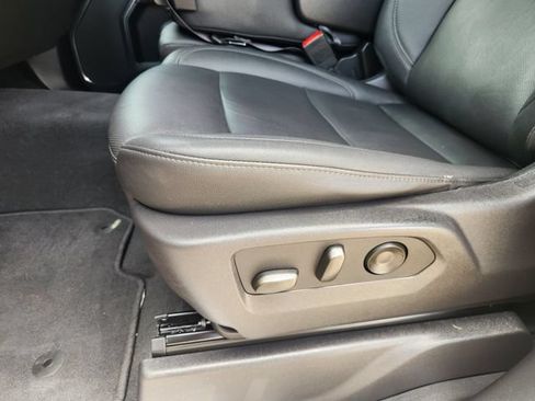 Used 2025 GMC Sierra 1500 SLT RWD image 23