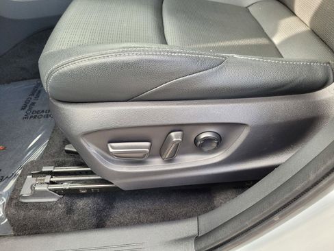 Used 2023 Subaru Solterra AWD image 21