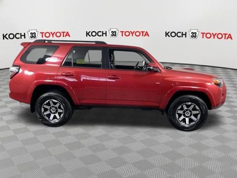 Used 2022 Toyota 4Runner TRD Off-Road Premium image 27