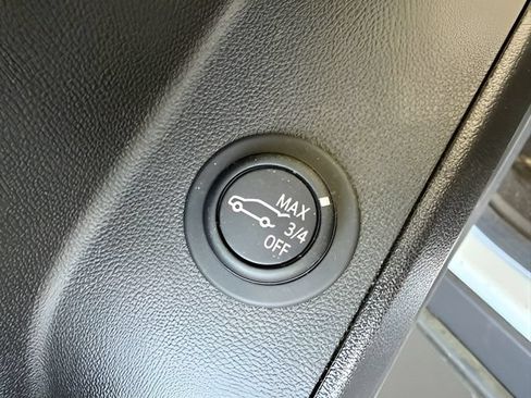 Used 2024 Chevrolet Equinox RS FWD image 15