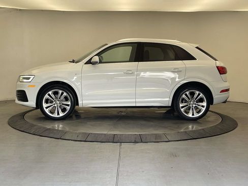 Used 2018 Audi Q3 2.0T Premium Plus w/ Premium Plus Package AWD/4WD image 2