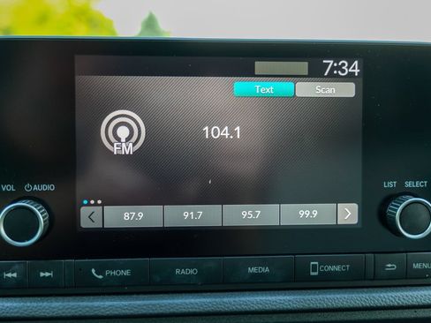 Used 2025 Honda CR-V EX image 50