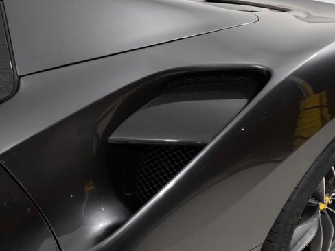 Used 2018 Ferrari 488 Spider image 14