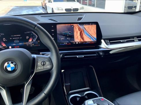 Certified 2025 BMW X1 xDrive28i image 6