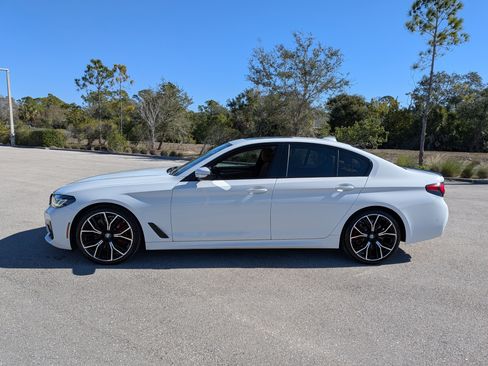 Used 2023 BMW 530i 530i w/ M Sport Package image 8