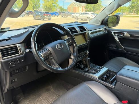 Used 2015 Lexus GX 460 w/ Navigation Package AWD/4WD image 6