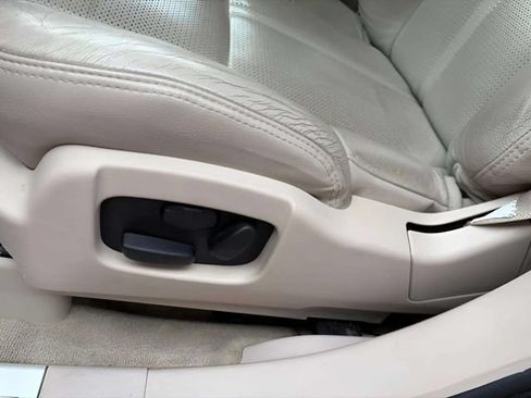 Used 2011 Lincoln MKT AWD w/ 201A Rapid Spec Order Code image 14