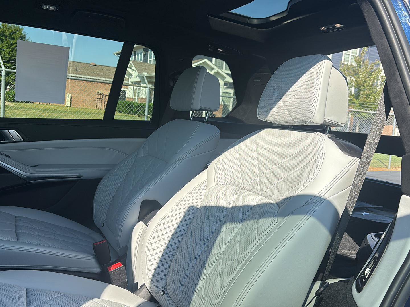 Used 2023 BMW X7 xDrive40i w/ Premium Package AWD/4WD image 21