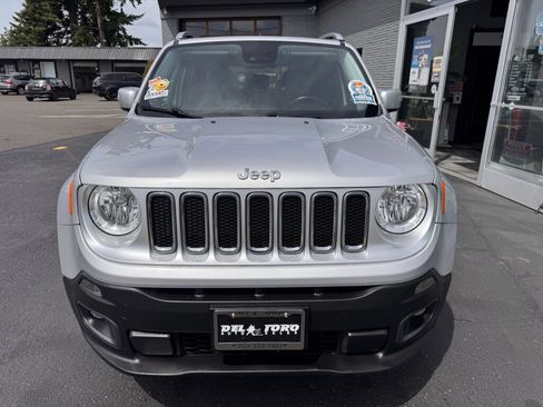 Used 2015 Jeep Renegade Limited w/ Advanced Technology Group AWD/4WD image 3