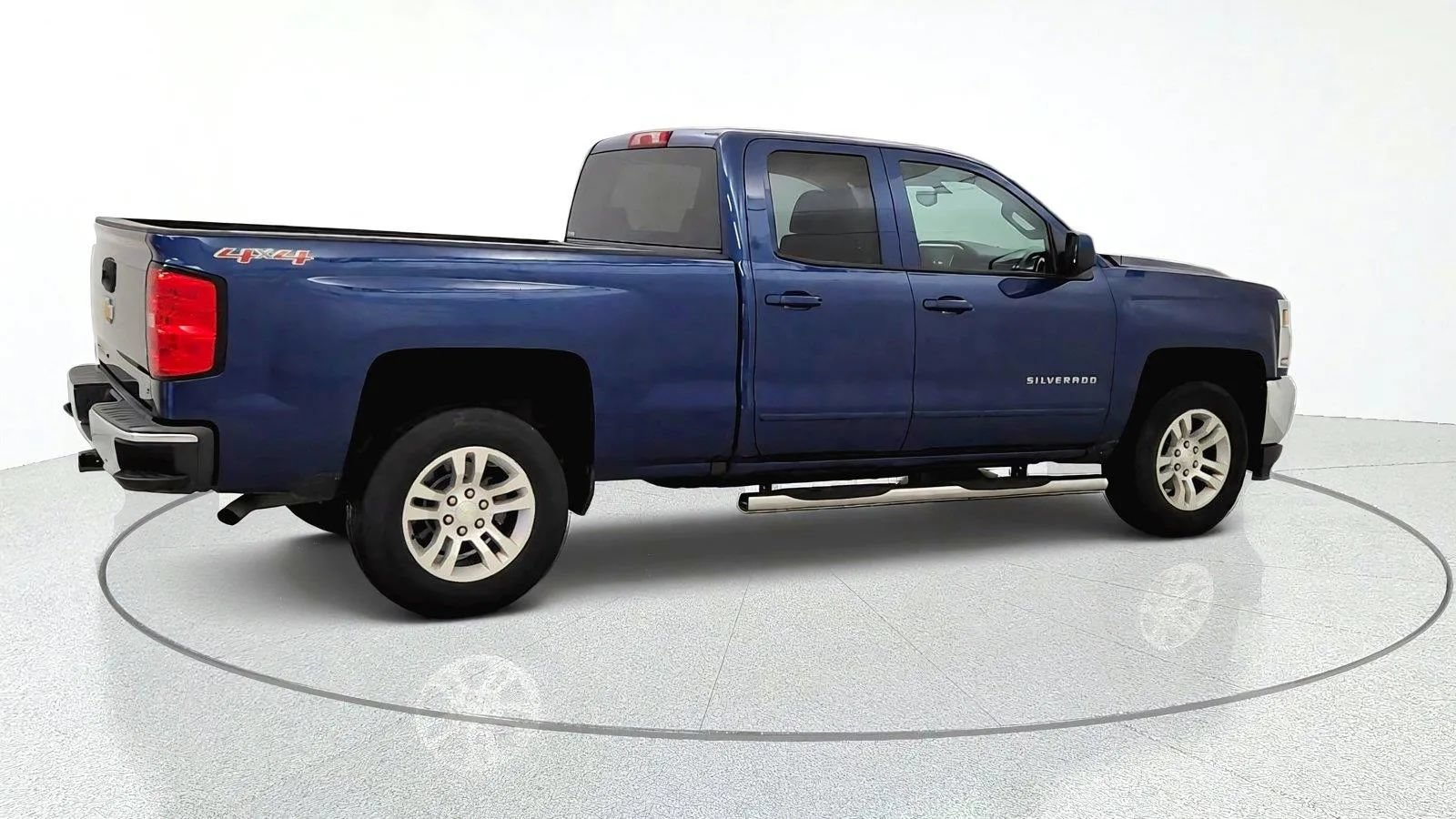 Used 2017 Chevrolet Silverado 1500 LT w/ All Star Edition AWD/4WD image 9