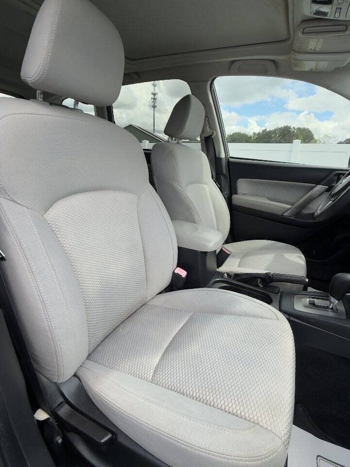 Used 2017 Subaru Forester 2.5i Premium w/ All-Weather Package AWD/4WD image 12