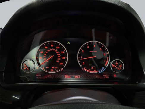 Used 2013 BMW 550i Sedan image 39