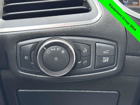 Used 2019 Ford Edge Titanium w/ Cold Weather Package image 12