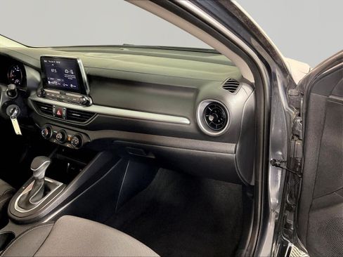 Certified 2024 Kia Forte LXS w/ LXS Technology Package FWD image 25