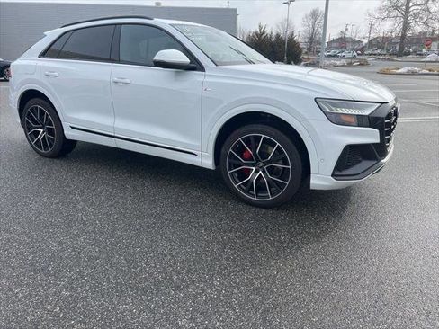 Certified 2023 Audi Q8 Premium Plus image 3