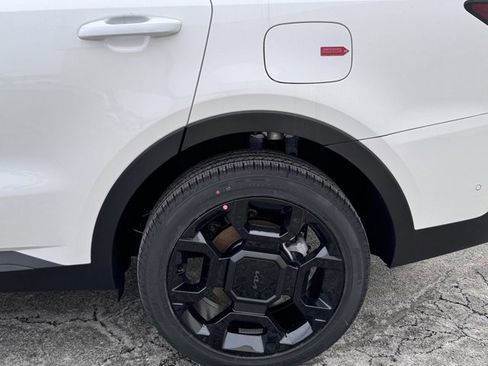 New 2025 Kia Sorento SX Prestige image 29