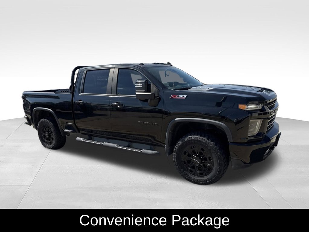 Used 2021 Chevrolet Silverado 2500 LT w/ Midnight Edition AWD/4WD image 2