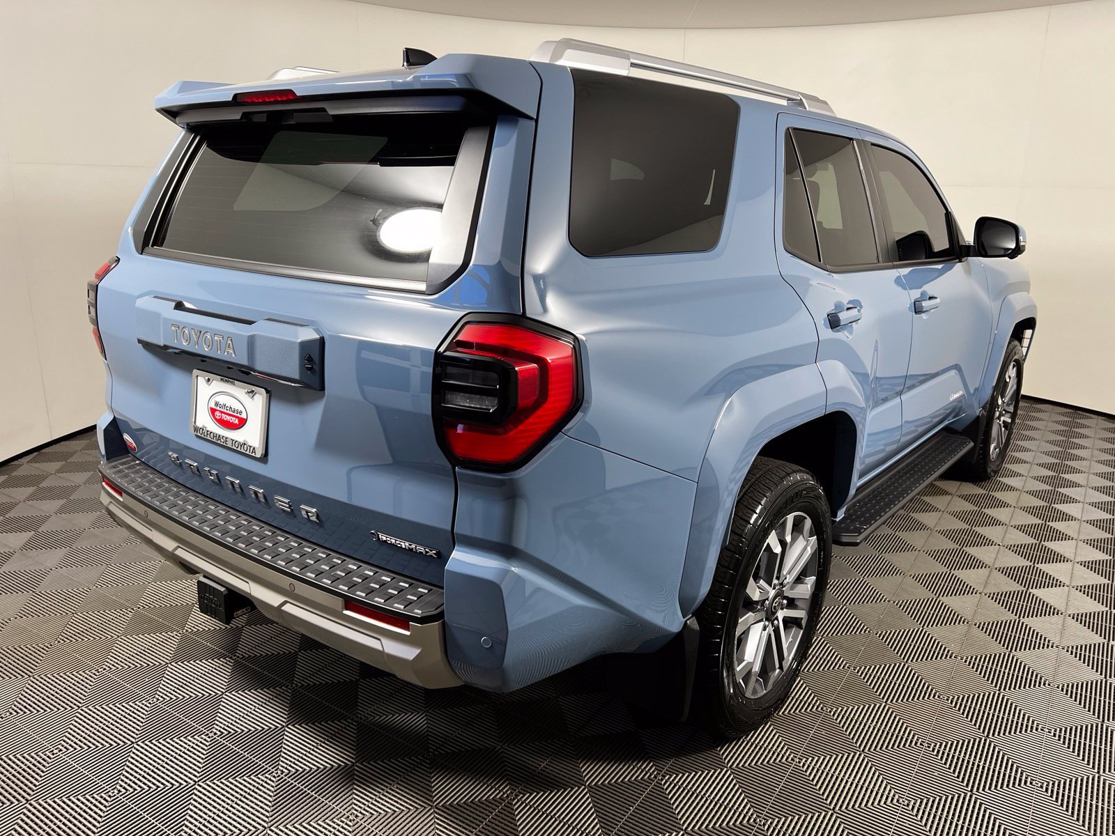 Certified 2025 Toyota 4Runner Limited AWD/4WD image 5