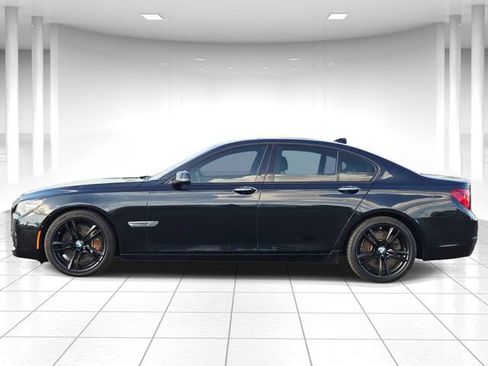Used 2015 BMW 750i RWD image 2