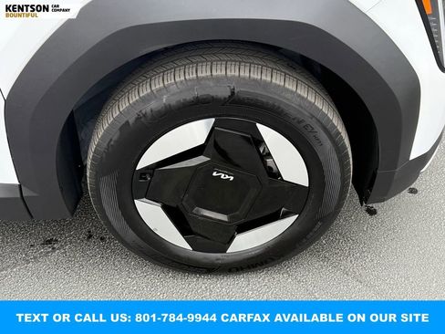Used 2025 Kia EV9 Wind image 15