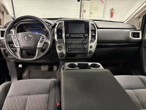 Used 2021 Nissan Titan SV w/ Accessory Utility Package image 28