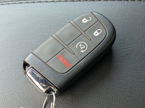 New 2026 Jeep Compass Latitude image 27