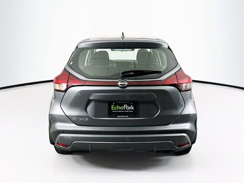 Used 2024 Nissan Kicks S FWD image 7