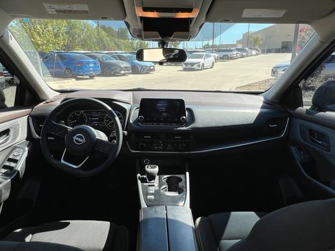 Used 2023 Nissan Rogue S FWD image 15