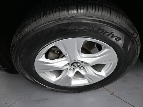 Certified 2021 Toyota RAV4 XLE image 14