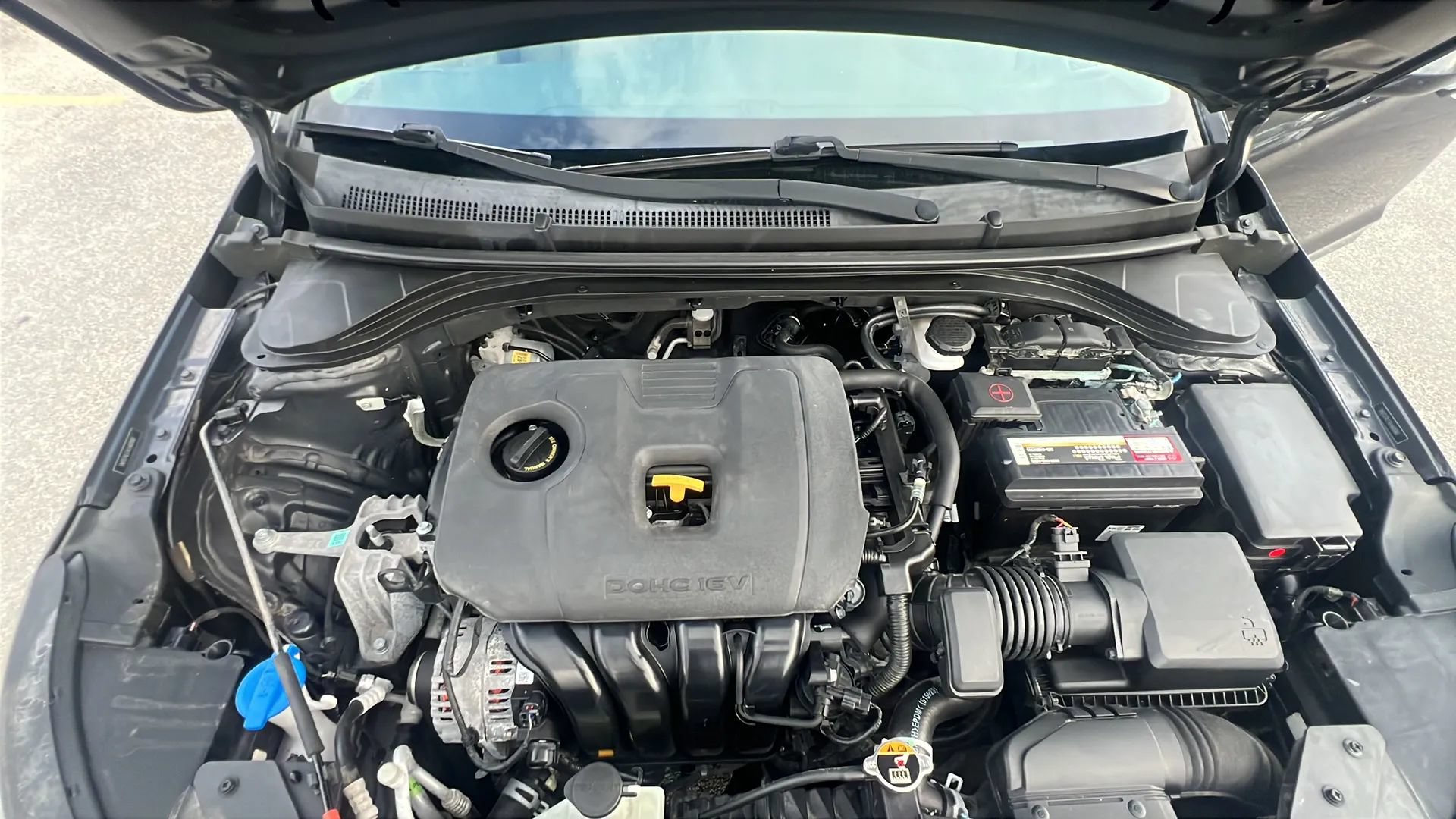 Used 2020 Hyundai Elantra SE FWD image 27