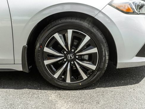 Used 2024 Honda Civic EX-L image 4