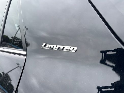 Used 2024 Toyota 4Runner Limited AWD/4WD image 33