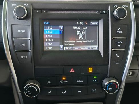 Used 2017 Toyota Camry LE image 26